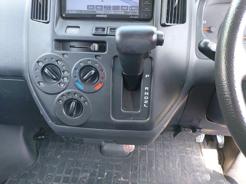 2018 Toyota TownAce auction photo 12