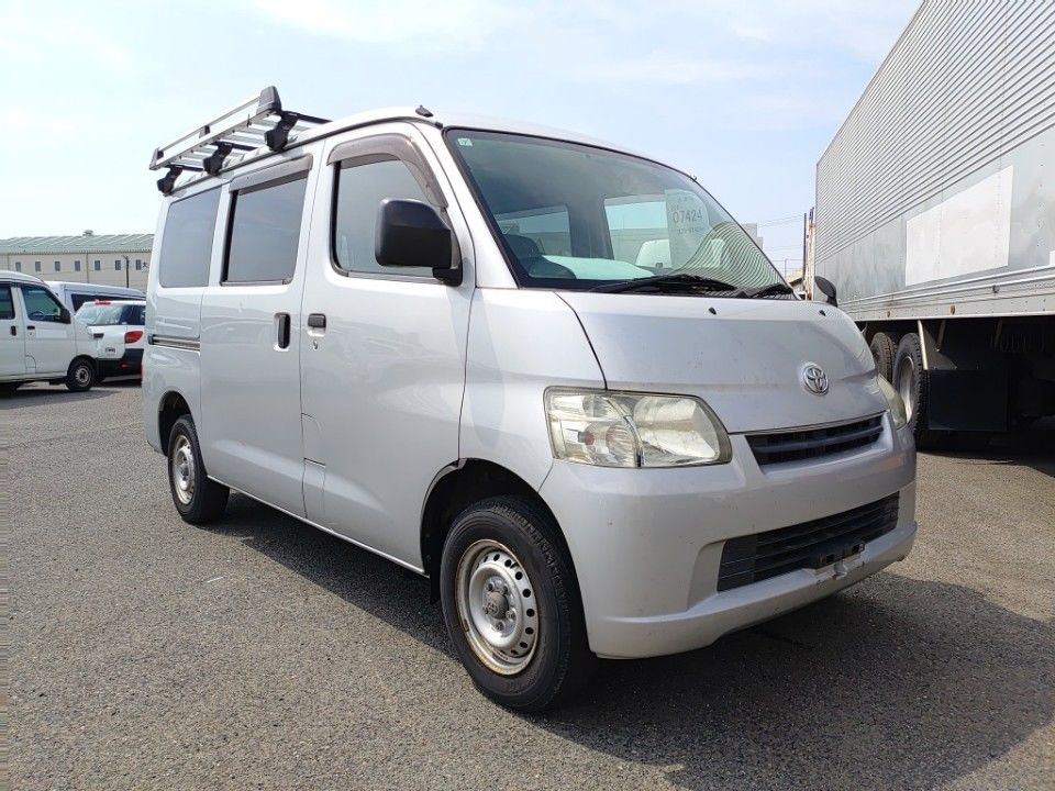 2018 Toyota TownAce auction photo 4