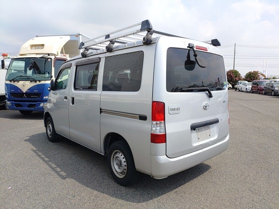 2018 Toyota TownAce auction photo 6