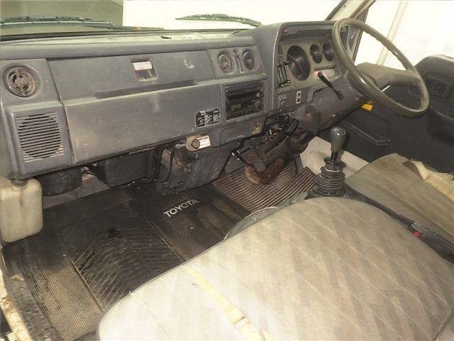 1994 Toyota Dyna dump auction photo 4