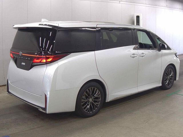 2024 Toyota Vellfire Z Premier 4WD auction photo 5