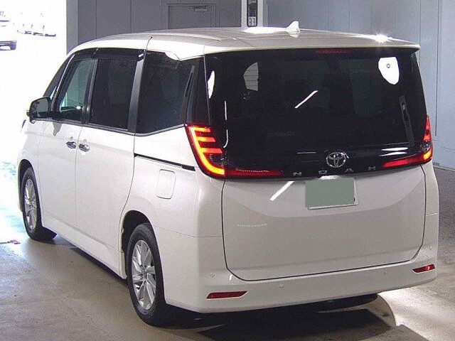 2022 Toyota Noah G auction photo 2