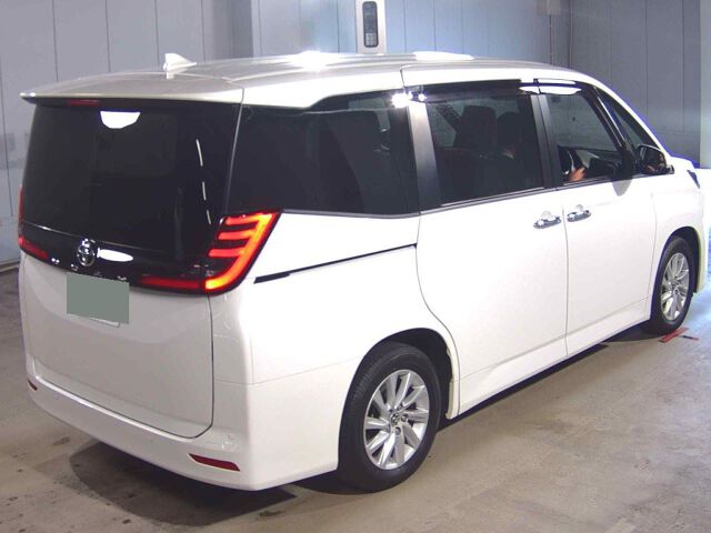 2022 Toyota Noah G auction photo 5