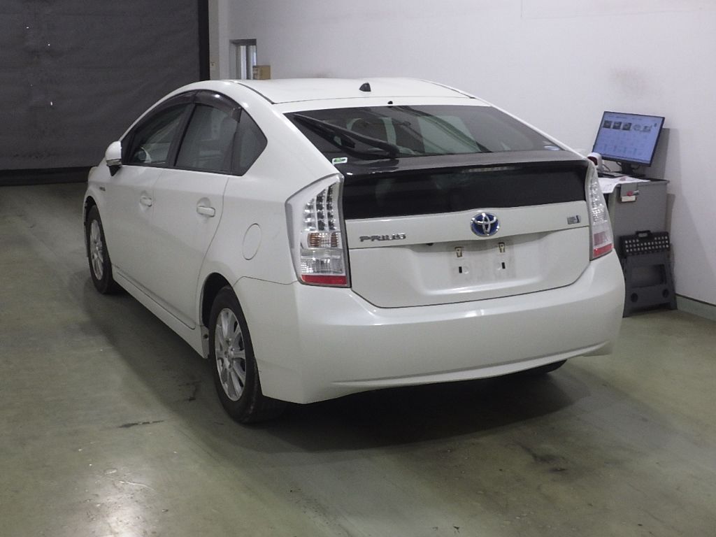 2011 Toyota Prius S LEDエディション auction photo 5
