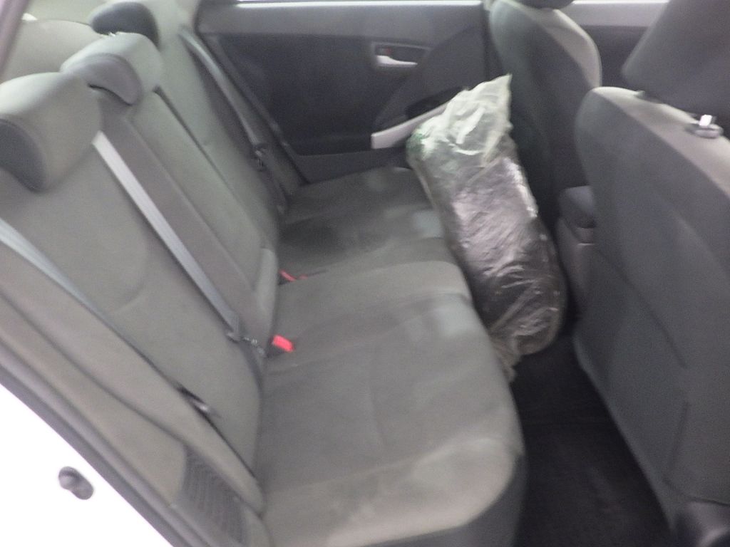 2011 Toyota Prius S LEDエディション auction photo 7