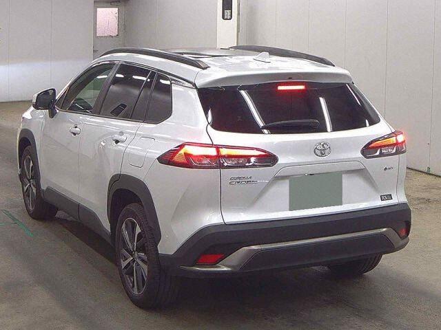 2025 Toyota Corolla Cross ハイブリッドZ auction photo 2