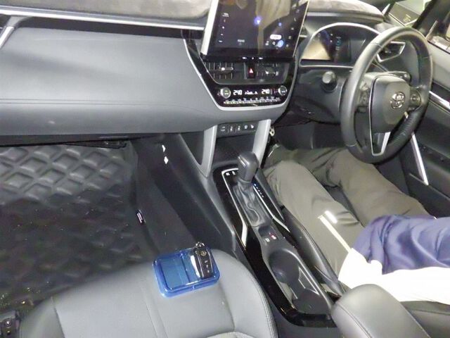 2025 Toyota Corolla Cross ハイブリッドZ auction photo 3