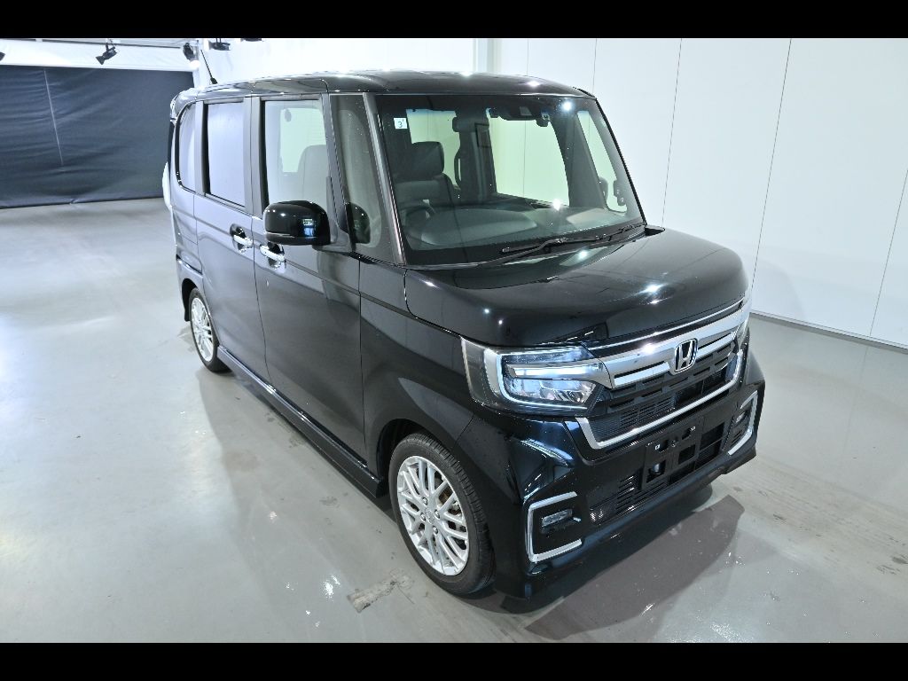 2021 Honda N-BOX L Japan auction vehicle