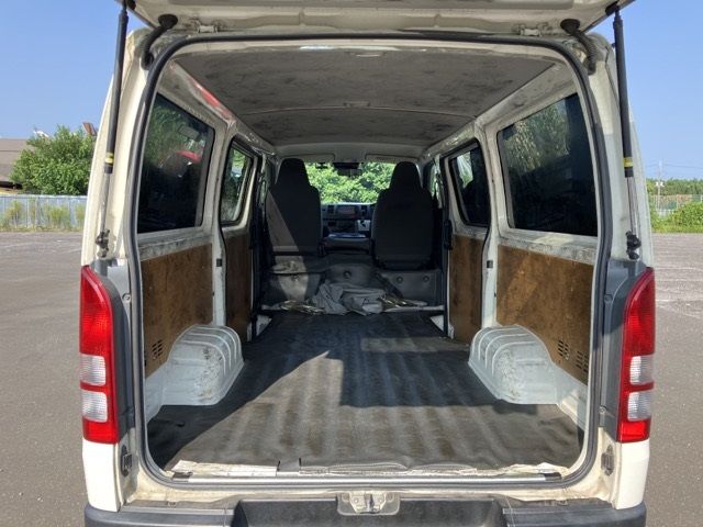 2020 Toyota Hiace バン DX auction photo 11