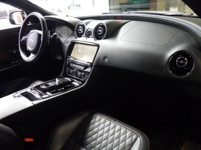 2020 Jaguar ジャガー XJR 575 auction photo 2