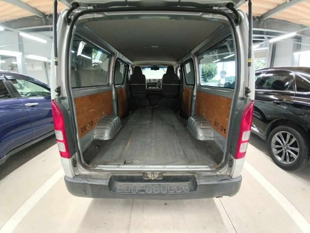 2010 Toyota Hiace ロングDX auction photo 11