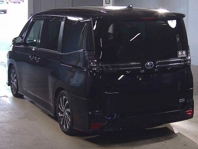 2023 Toyota Voxy Hybrid S-Z auction photo 2