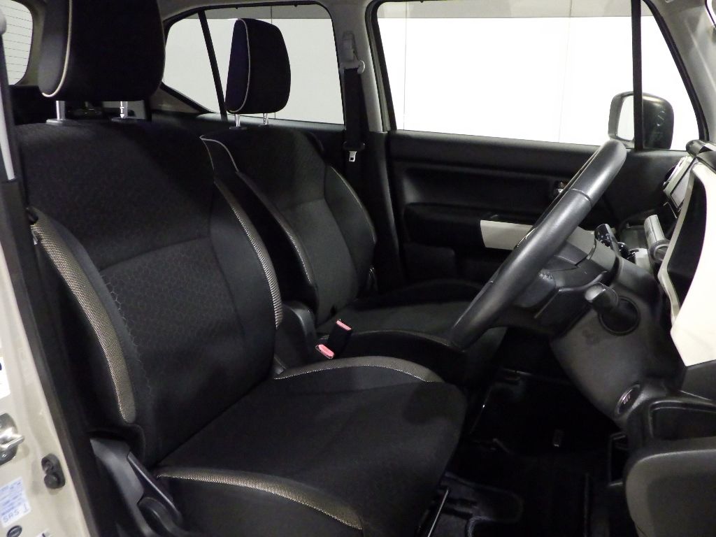 2018 Suzuki Xbee Hybrid MZ auction photo 6