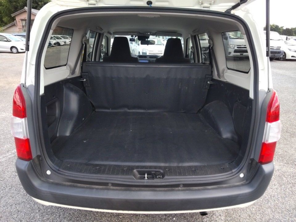 2021 Toyota Probox auction photo 8