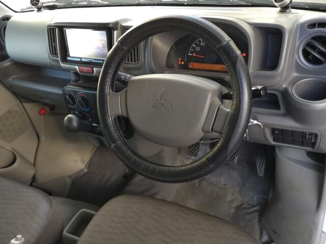 2019 Mitsubishi Minicab M 4WD auction photo 3