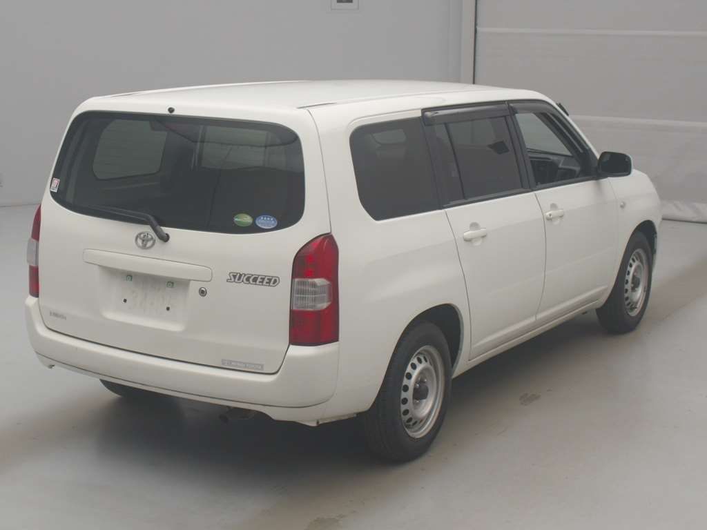 2018 Toyota Succeed UL-X auction photo 2