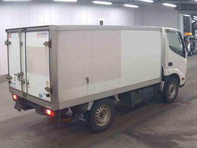 2010 Toyota Dyna レイゾウレイトウ 4WD auction photo 5