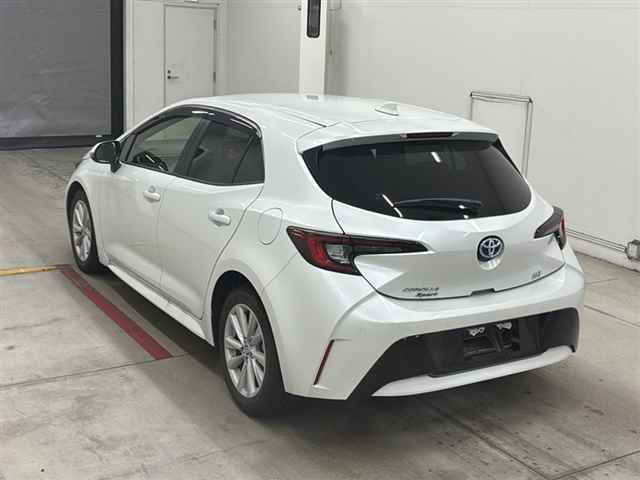2023 Toyota Corolla Sport ハイブリッドG auction photo 2
