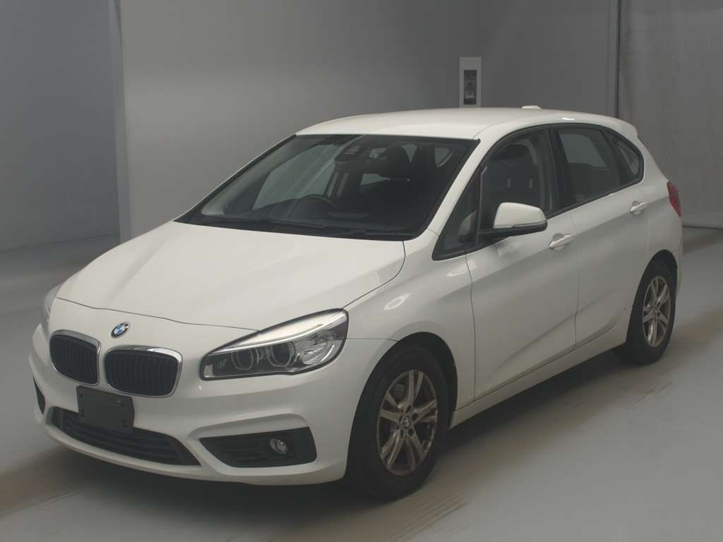 2015 BMW 2 Series 218iアクティブツアラー Japan auction vehicle