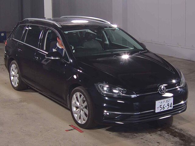 Japan Auction Vehicles 8 2018 Volkswagen ゴルフヴァリアント TSIハイライン auction photo