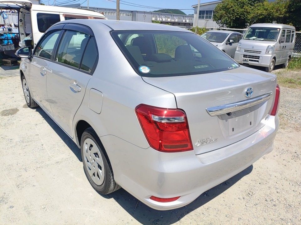 2019 Toyota カローラ アクシオ auction photo 6