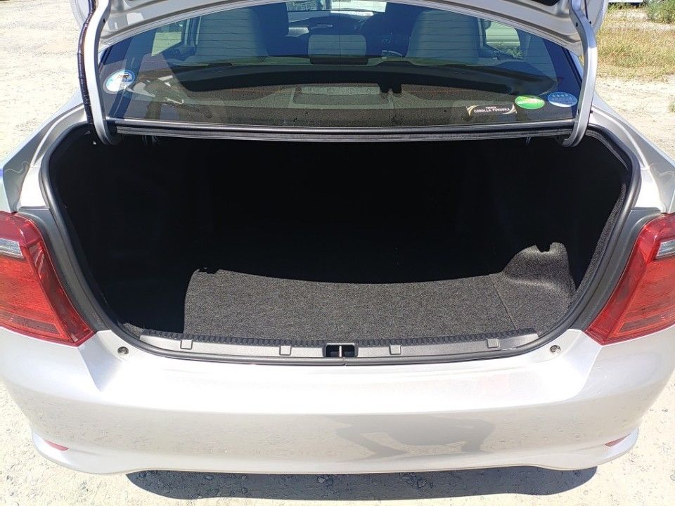 2019 Toyota カローラ アクシオ auction photo 8