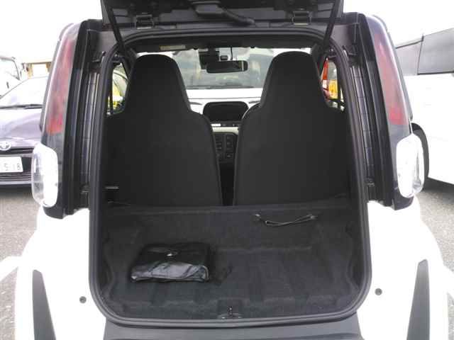 2022 Toyota C+pod G auction photo 9