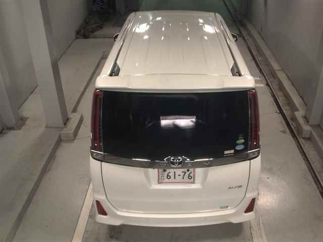 2019 Toyota Noah Si WxBII auction photo 7