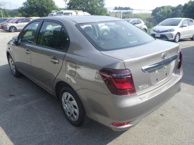 2025 Toyota Corolla Axio EX auction photo 2