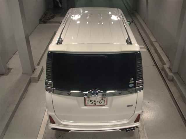 2017 Toyota Voxy ZS auction photo 7