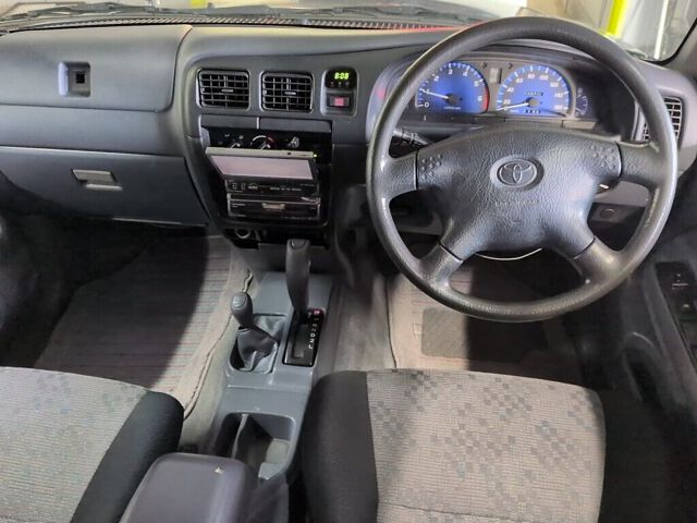 2003 Toyota Hilux WP Sports Pickup 4WD auction photo 3