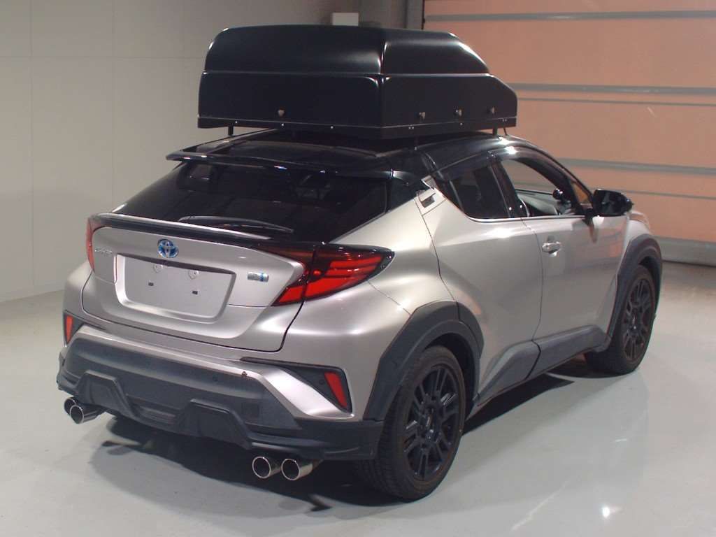 2022 Toyota C-HR G auction photo 2