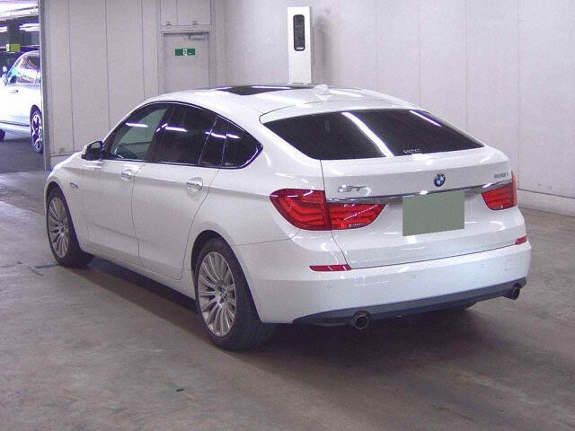 2011 BMW 5 Series 535Iグランツーリスモ auction photo 2