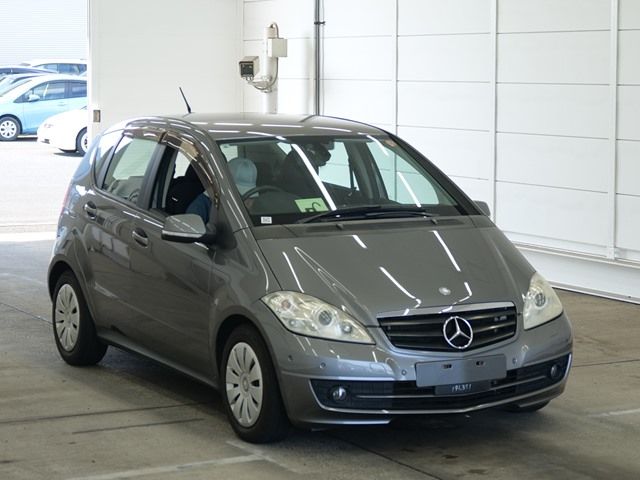 Japan Auction Vehicles 8 2011 Mercedes-Benz A180 auction photo