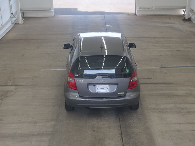 2011 Mercedes-Benz A180 auction photo 3
