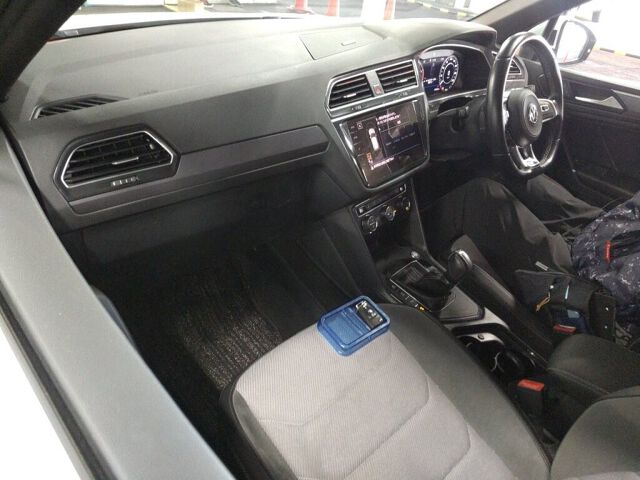 2017 Volkswagen ティグアン TSI Rライン auction photo 3