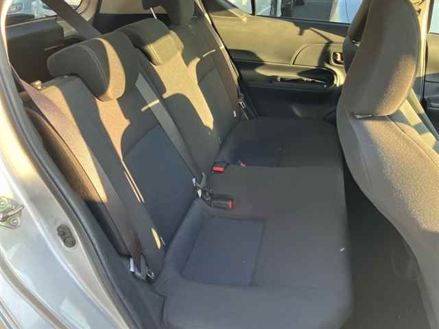 2019 Toyota Aqua S auction photo 8