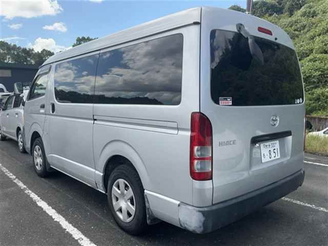 2005 Toyota Hiace DX auction photo 2