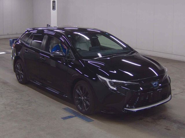 Japan Auction Vehicles 8 2025 Toyota Corolla Touring ハイブリッドWXB 4WD auction photo