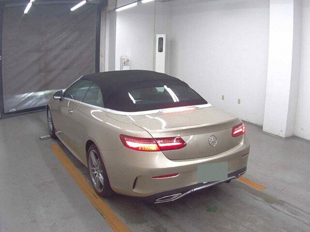 2018 Mercedes-Benz E-Class E200カブリオスポツ auction photo 2