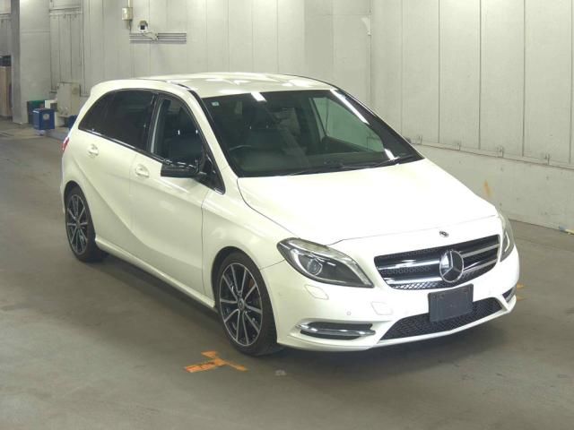 Japan Auction Vehicles 5 2013 Mercedes-Benz B 180 BE SPナイトP EXC-PコンフォートP auction photo