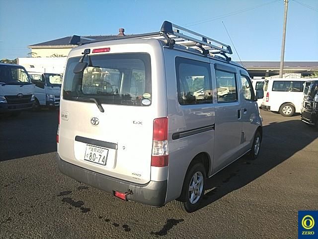 2015 Toyota タウンエース バン 5D 4WD DX 0.7トン auction photo 4