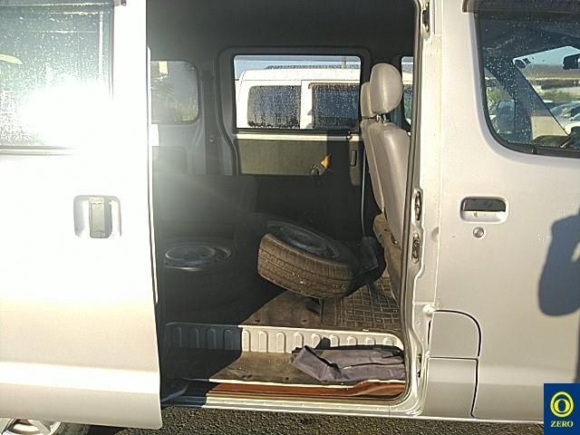 2015 Toyota タウンエース バン 5D 4WD DX 0.7トン auction photo 8