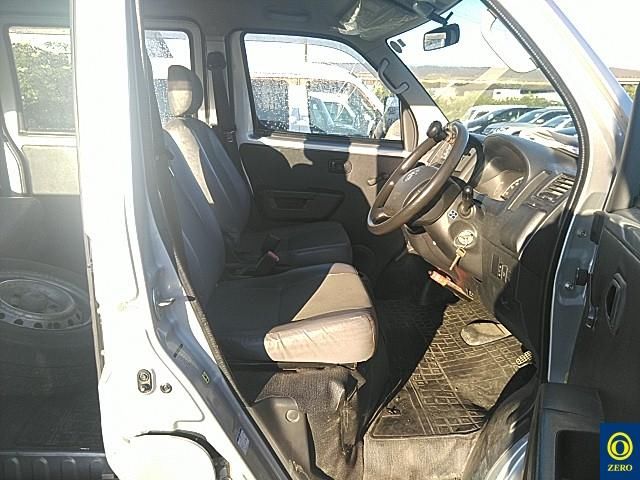 2015 Toyota タウンエース バン 5D 4WD DX 0.7トン auction photo 7