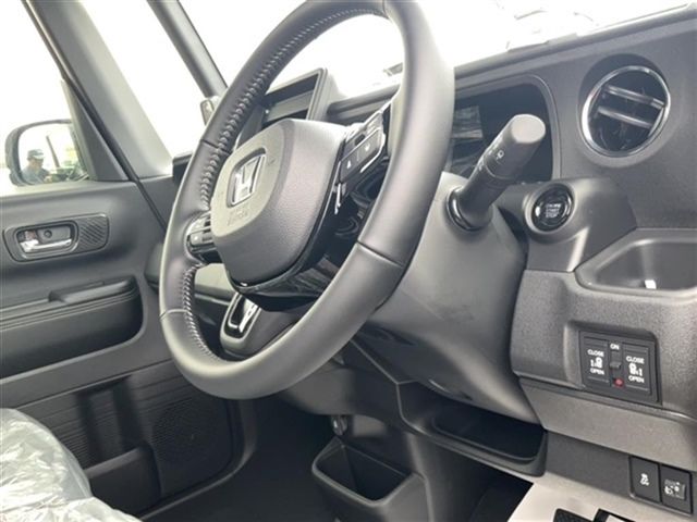 2026 Honda N-BOX Custom Turbo Coordinate Style (Two-tone) auction photo 7