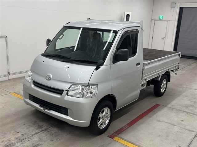 2018 Toyota LiteAce Truck DX X Ed auction photo 4