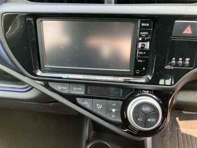 2015 Toyota Aqua S auction photo 6