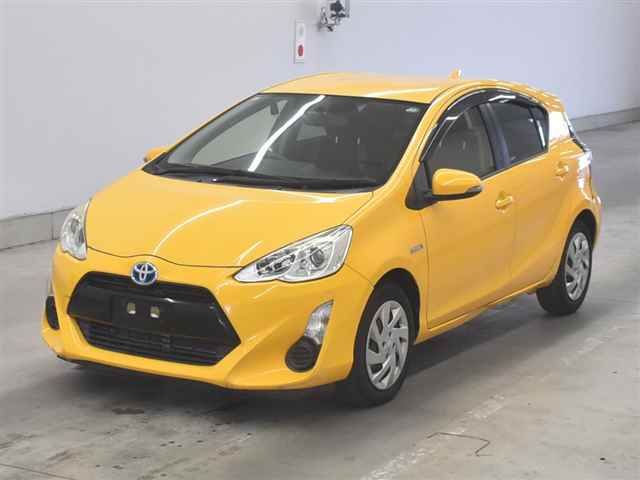 2015 Toyota Aqua S auction photo 4