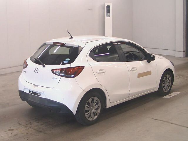 2018 Mazda Demio 13C auction photo 5