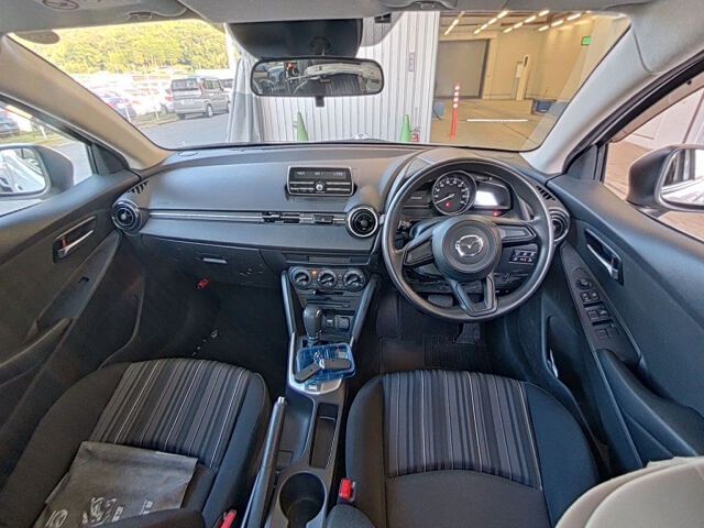2018 Mazda Demio 13C auction photo 3
